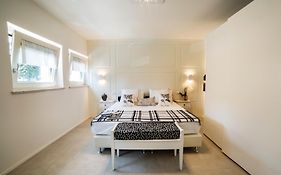 Riviera Carducci Rooms